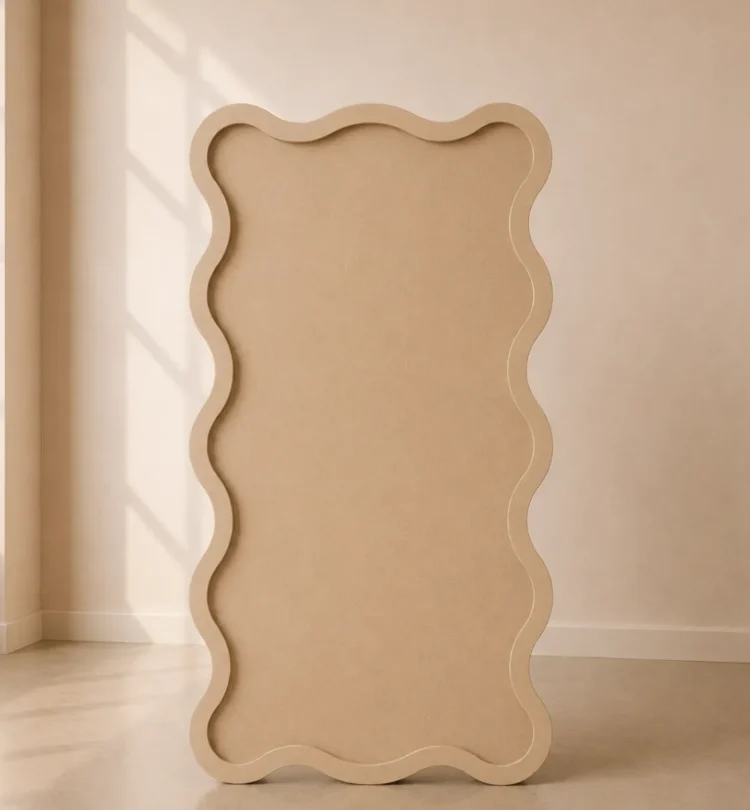 Wavy Frame Arch
